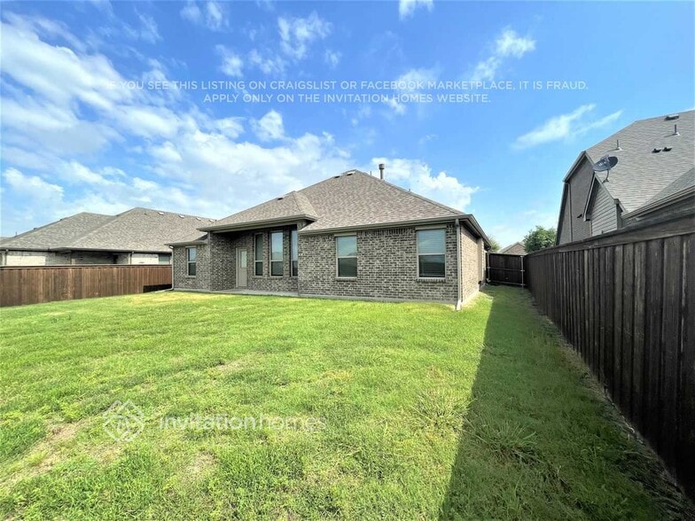 Building Photo - 1729 Bertino Way