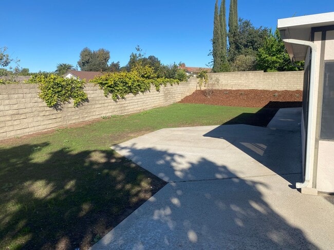 Building Photo - Summerfield Home