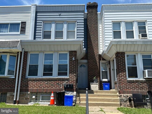 Building Photo - 6250 Erdrick St