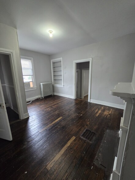 Building Photo - 700 Idlewood Ave
