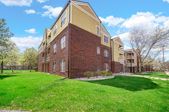 Building Photo - 124 Glengarry Dr