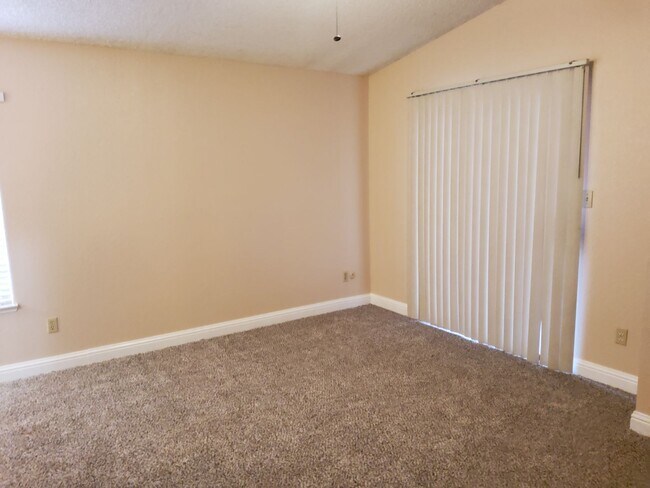 Building Photo - 4305 Planz Rd