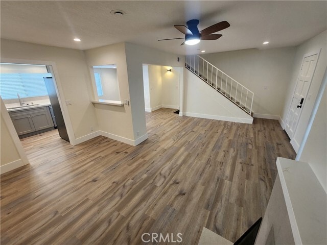 Building Photo - 418 Avenida Santa Barbara