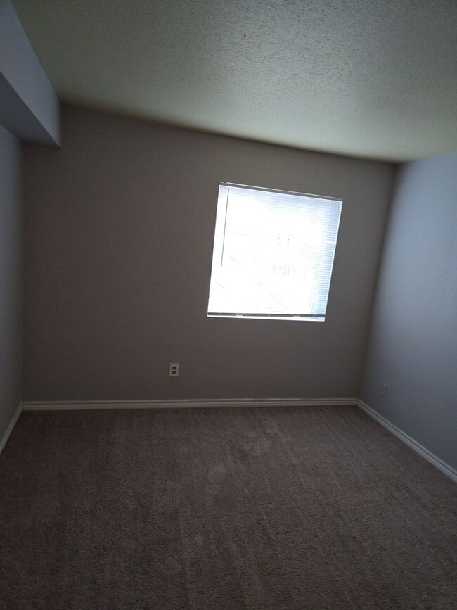 Building Photo - 12634 Ashford Meadow Dr