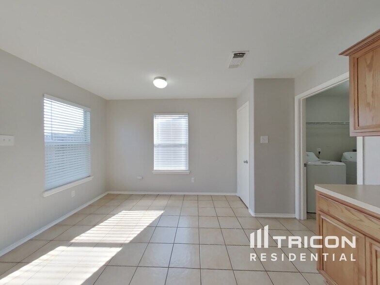 Building Photo - 13007 Lark Point Ct