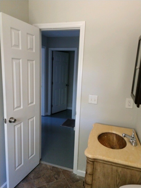 Building Photo - 4207 Dinglewood Ave