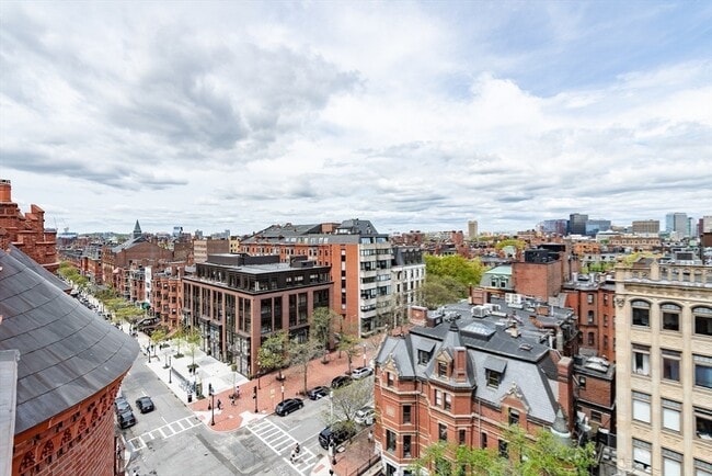 Building Photo - 271 Dartmouth St