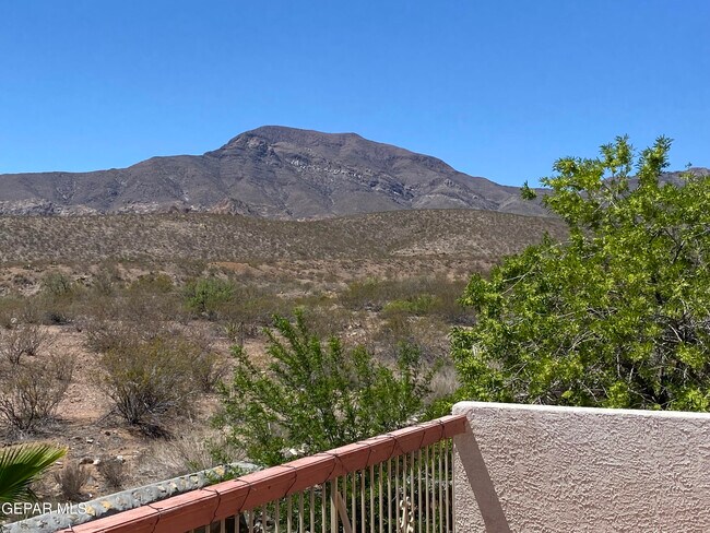 Building Photo - 4320 Loma Del Norte Dr
