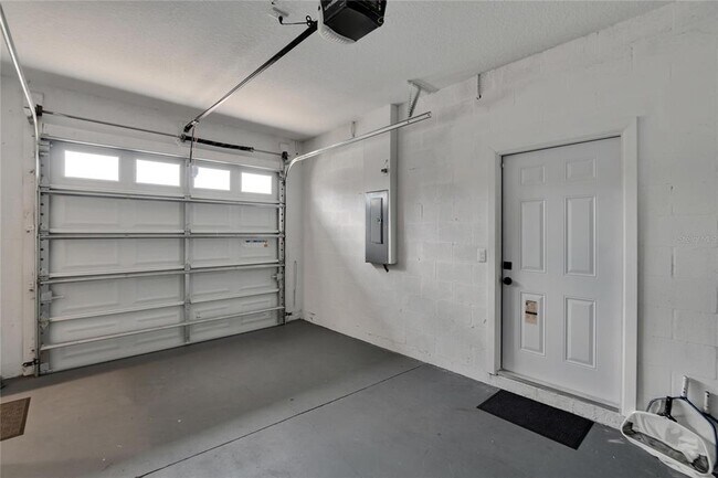 Building Photo - 3002 E 38th Ave