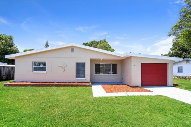 Primary Photo - 8464 Hollyhock Ave