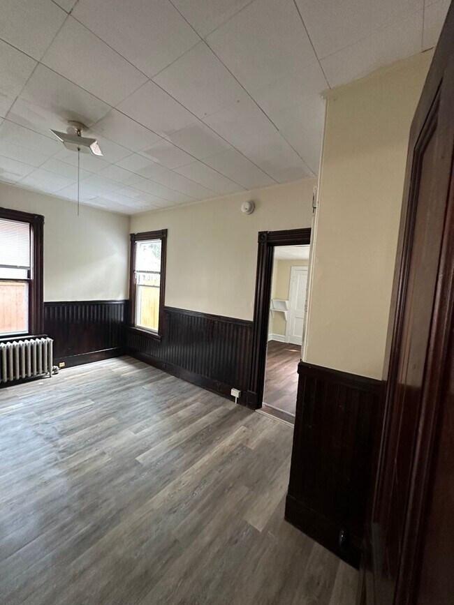 Building Photo - 81-83 Grant Street