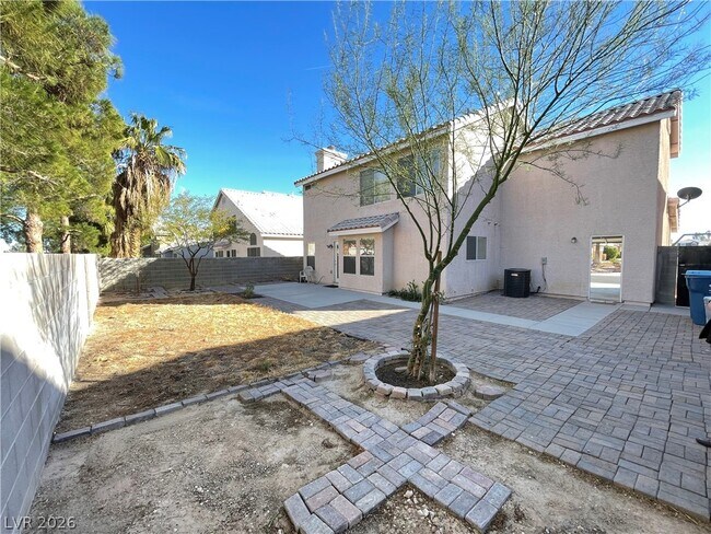 Building Photo - 7512 Pacific Ridge Ave