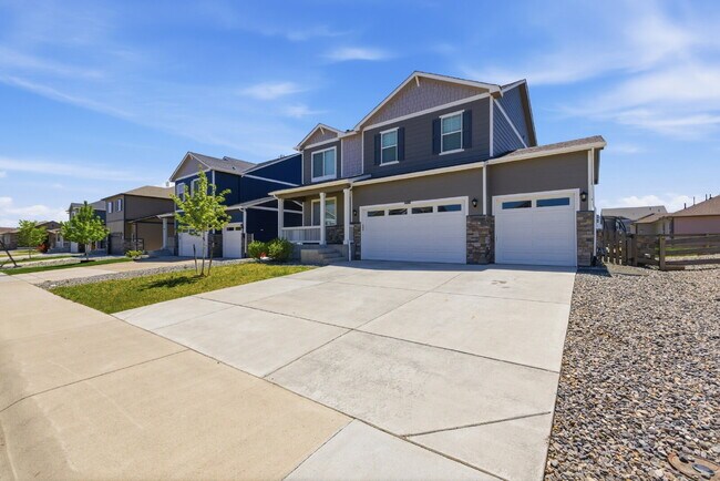 Building Photo - Modern Bennett Beauty | Spacious Newer Home with Over 2,200 Sq Ft