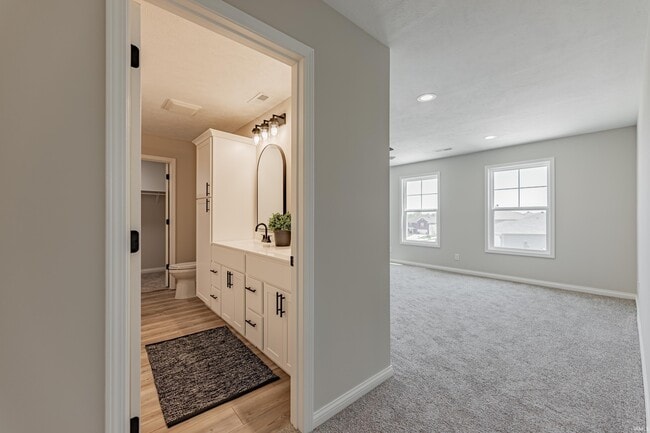 Building Photo - 9808 Blyth Dr