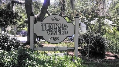 Building Photo - Charming 1BR/1BA Ground Floor Unit in Tumblin Creek