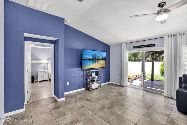 Building Photo - 7070 Sandle Dr