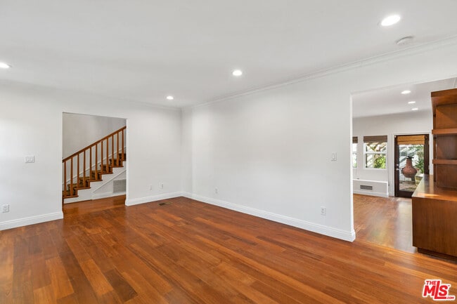 Building Photo - 1342 Holmby Ave