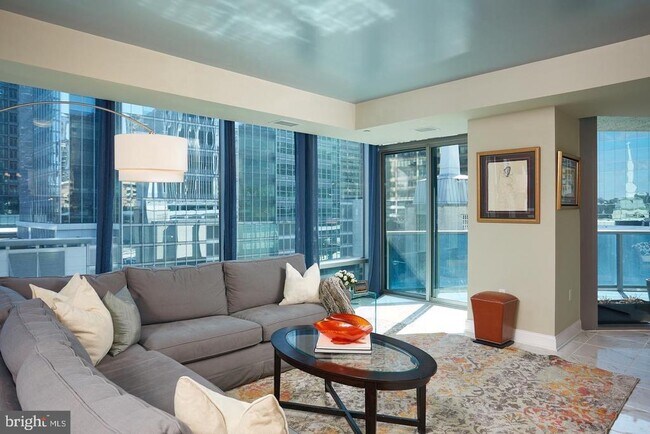 Building Photo - 1881 N Nash St