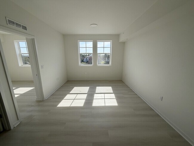 Building Photo - 5587 Millenia Blvd