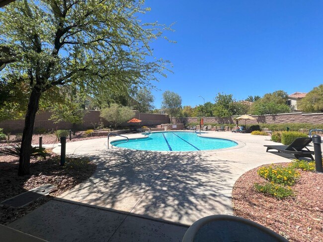 Building Photo - Southwest Rustic Charmet