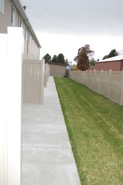 Building Photo - 132 N 100 W