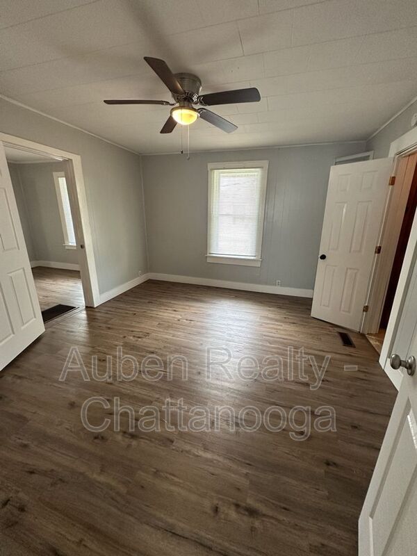 Building Photo - 67 Hargrave Rd