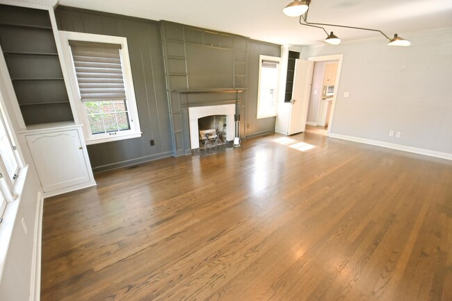 Building Photo - Notre Dame Alumni Owned Home For Lease