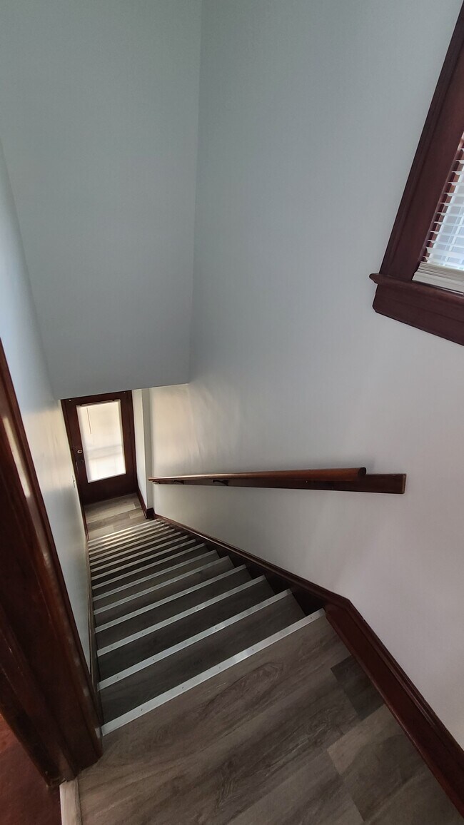 Private front entrance - 3737 W 135th St