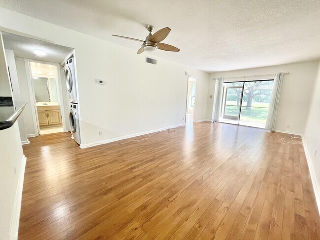Building Photo - 3130 Millwood Terrace