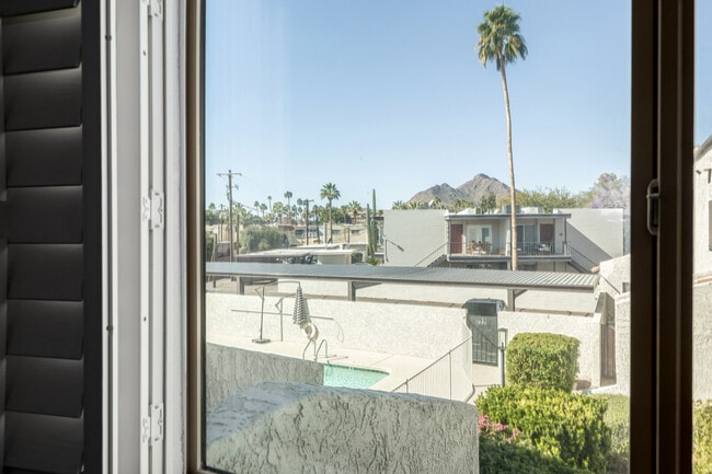 Building Photo - 4938 N 74th St