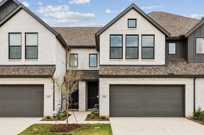 Building Photo - 3705 Pierce Ln