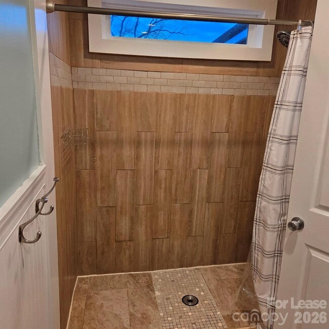 Building Photo - 383 Water St