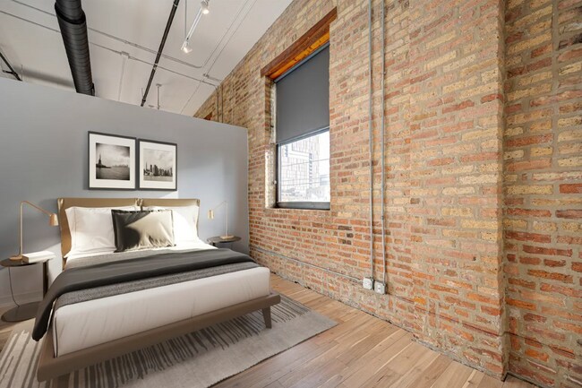 Building Photo - 215 N Racine Ave