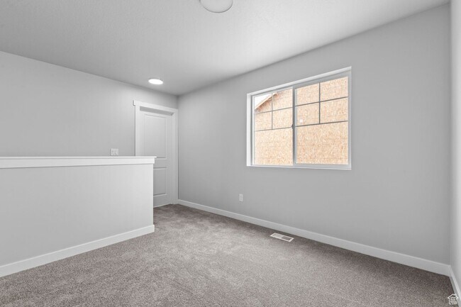 Building Photo - 6757 E Lakeside Dr