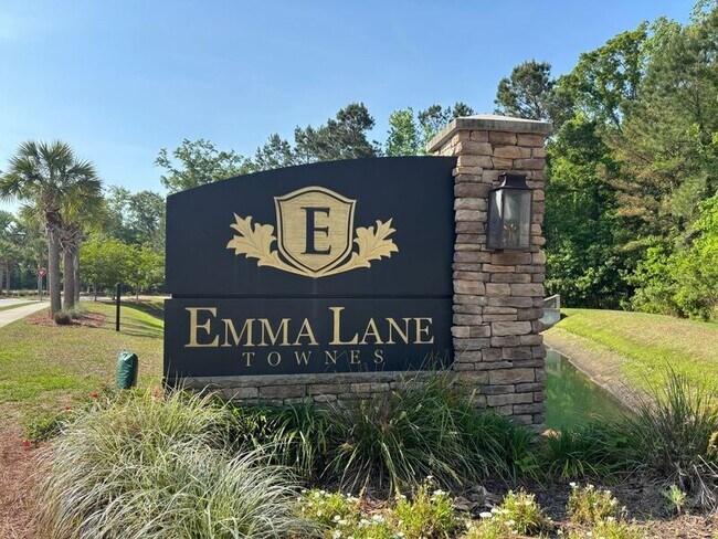 Building Photo - 3044 Emma Ln