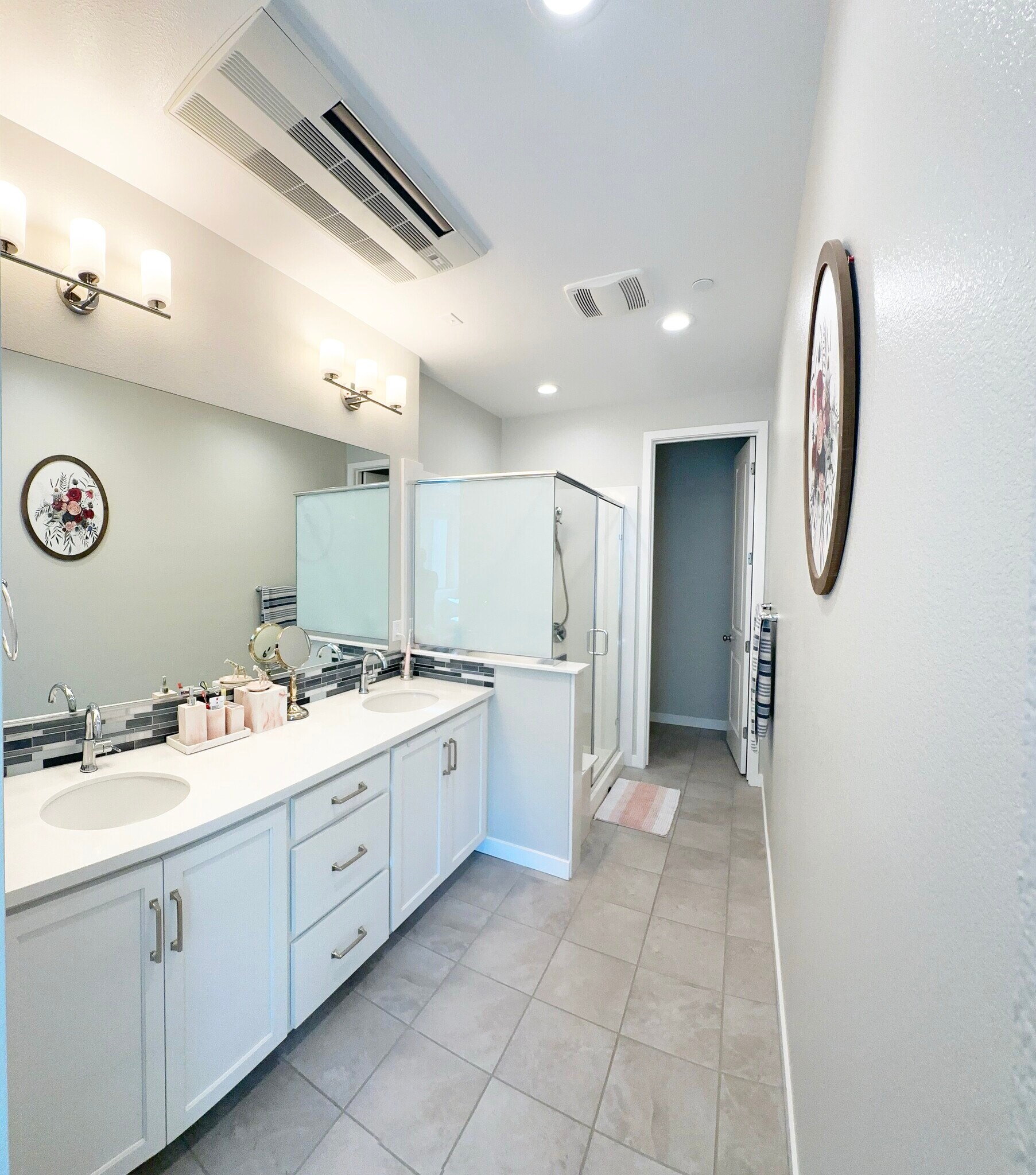 Building Photo - 5465 Gracen Way