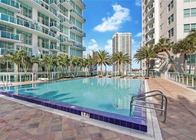 Building Photo - 41 SE 5th St