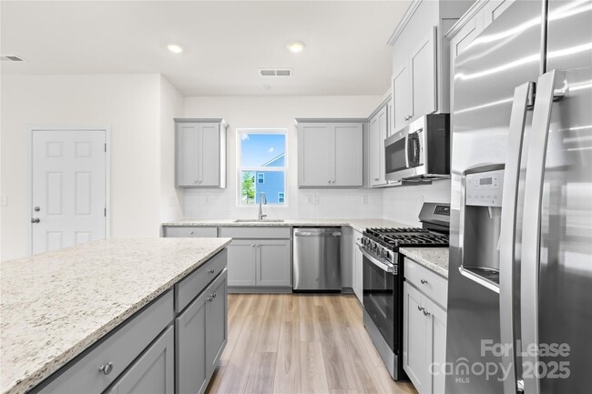 Building Photo - 744 Lock Haven Dr NW