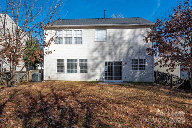 Building Photo - 11220 Cypress View Dr