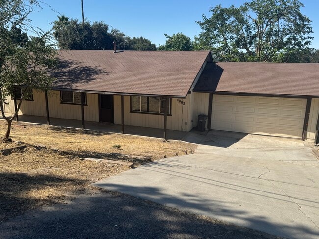 Building Photo - 4062 Tranquilla Ave