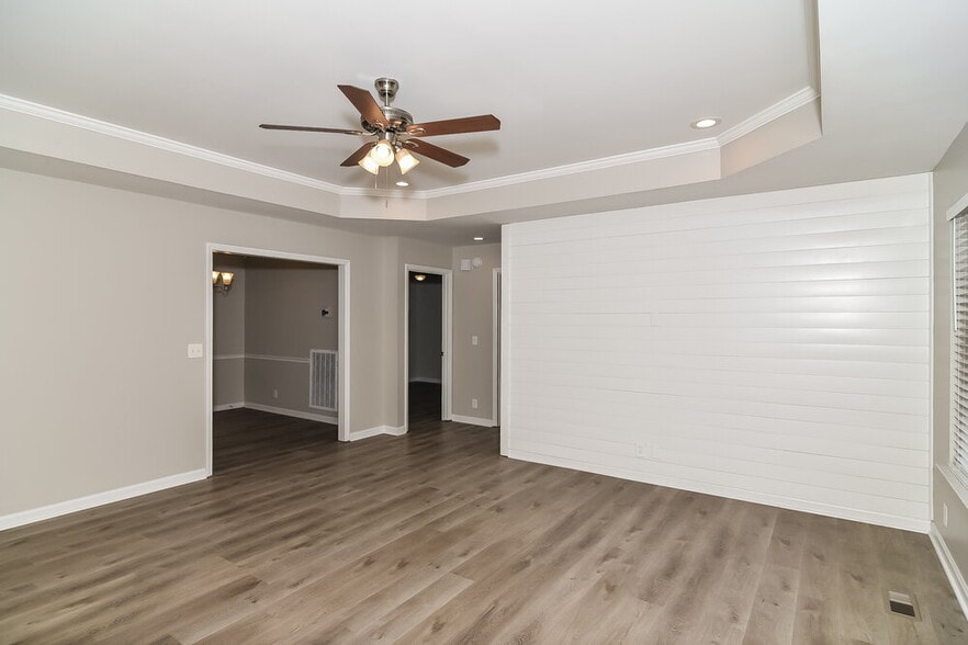 Building Photo - 1002 Wismar Ct