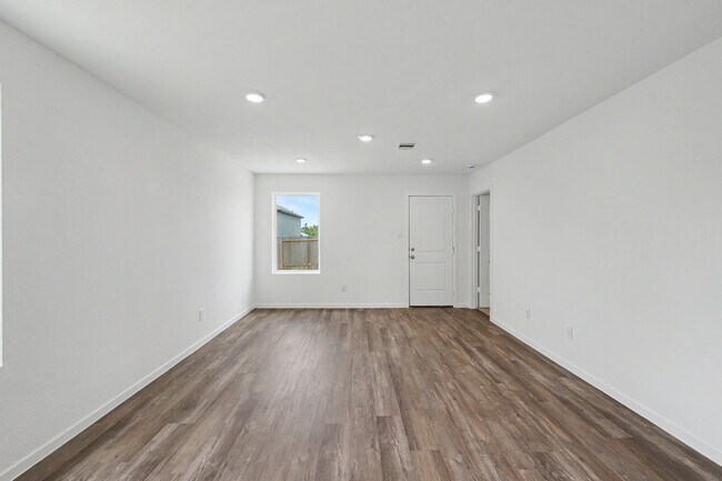 Building Photo - 40839 Hawthorne Glades St