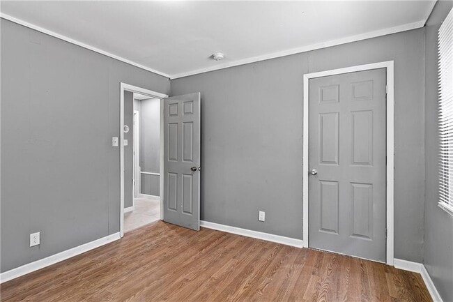 Building Photo - 668 Grosso Ave