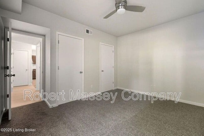 Building Photo - 2745 Grinstead Dr