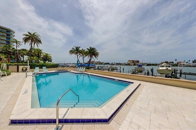 Heated Pool - 690 Island Way