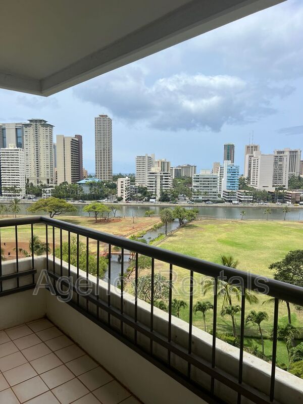 Primary Photo - 2333 Kapiolani Blvd