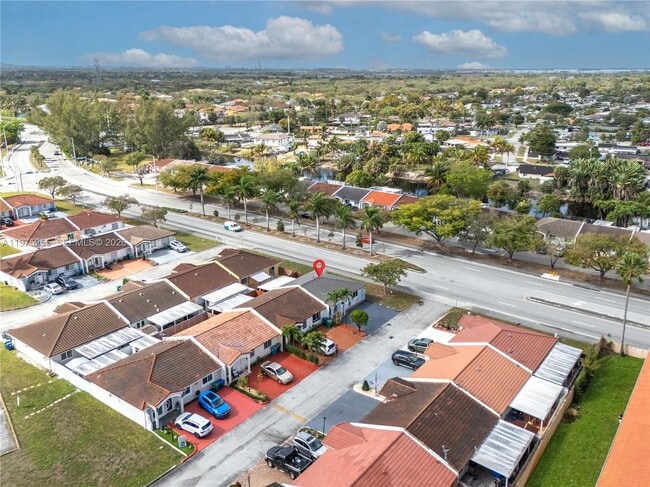 Building Photo - 7570 NW 173rd Ln