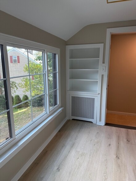 Building Photo - 101 41st St