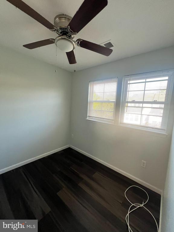 Building Photo - 2579 Blue Water Blvd