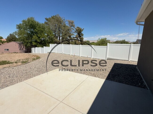 Building Photo - 149 Buena Vista Dr